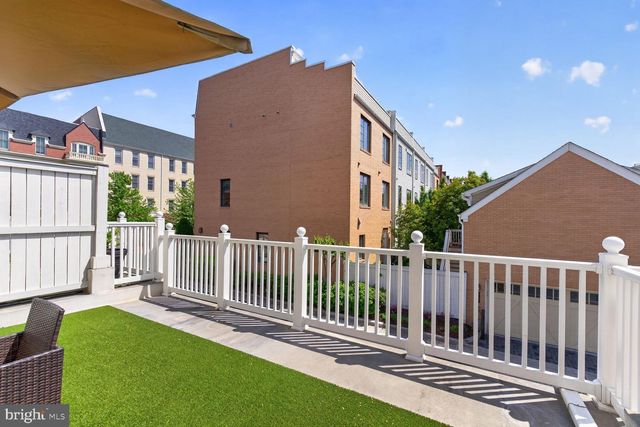 619 E CUSTIS AVE, Alexandria, VA 22301