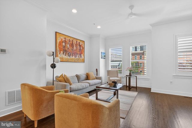 619 E CUSTIS AVE, Alexandria, VA 22301