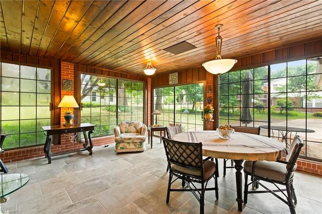 907 Branchwood Drive, Kernersville, NC 27284