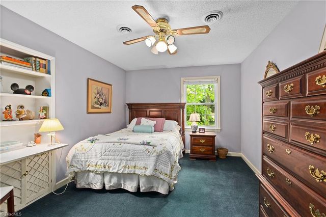 907 Branchwood Drive, Kernersville, NC 27284