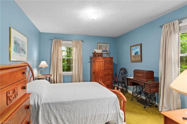 907 Branchwood Drive, Kernersville, NC 27284