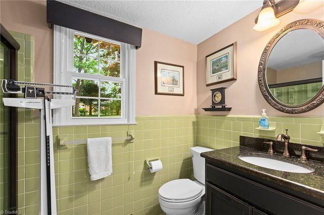 907 Branchwood Drive, Kernersville, NC 27284