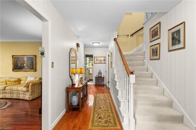 907 Branchwood Drive, Kernersville, NC 27284