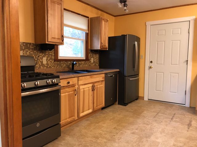 411 US Route 4, Enfield, NH 03748
