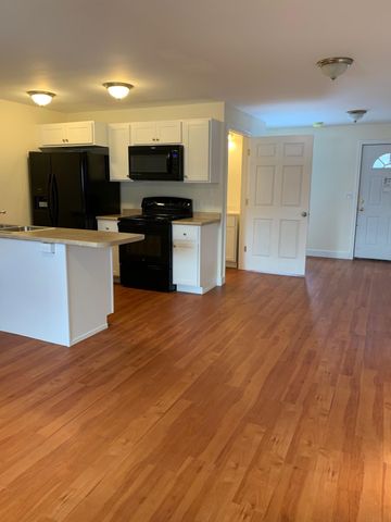 411 US Route 4, Enfield, NH 03748