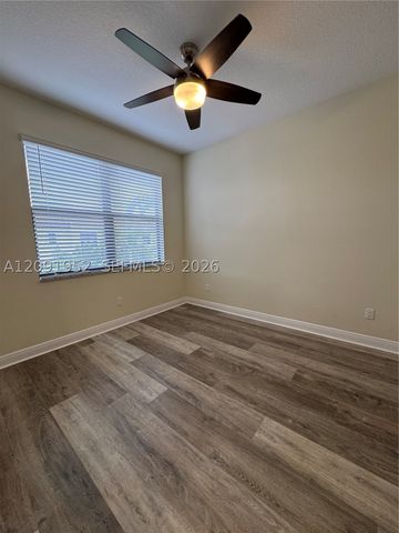 130 NW 209th Trl 130, Pembroke Pines, FL 33029