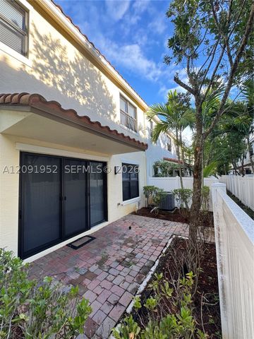 130 NW 209th Trl 130, Pembroke Pines, FL 33029