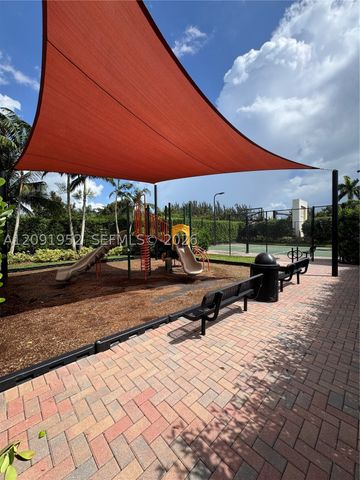 130 NW 209th Trl 130, Pembroke Pines, FL 33029