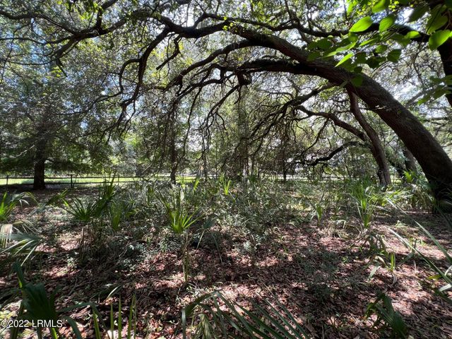 12 Dockside Lane, St. Helena Island, SC 29920