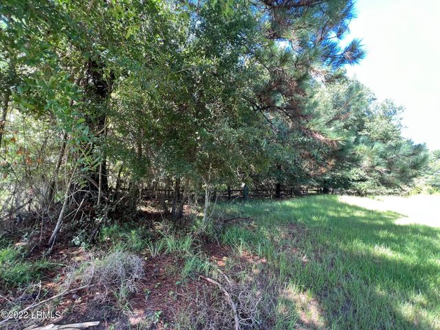 12 Dockside Lane, St. Helena Island, SC 29920