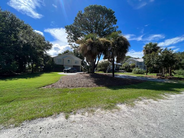 12 Dockside Lane, St. Helena Island, SC 29920