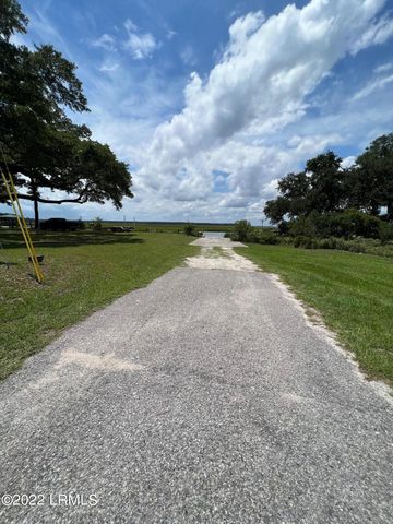 12 Dockside Lane, St. Helena Island, SC 29920