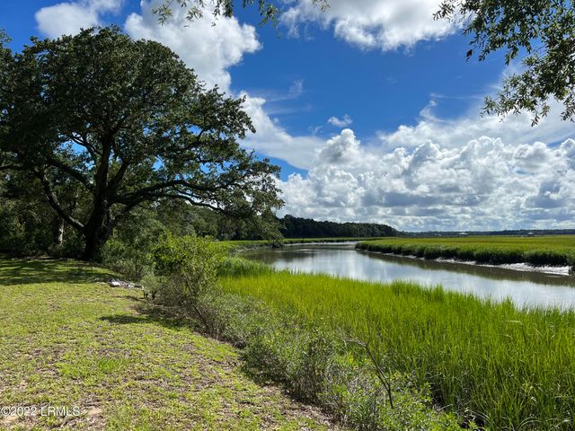 12 Dockside Lane, St. Helena Island, SC 29920