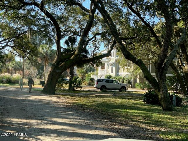 12 Dockside Lane, St. Helena Island, SC 29920
