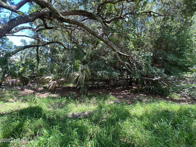 12 Dockside Lane, St. Helena Island, SC 29920