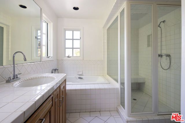 200 Mabery Road, Santa Monica, CA 90402