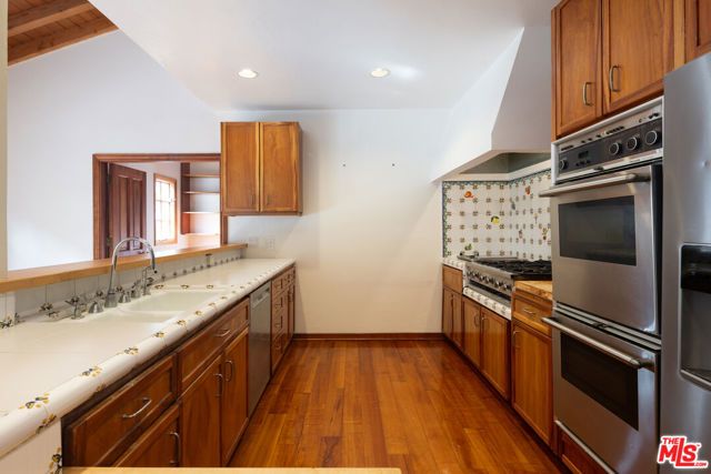 200 Mabery Road, Santa Monica, CA 90402