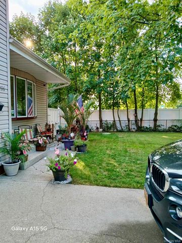206 Bay Shore Road, North Babylon, NY 11703