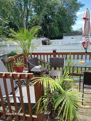 206 Bay Shore Road, North Babylon, NY 11703