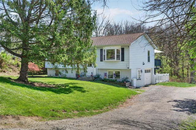 58 Farries Avenue, Florida, NY 10921