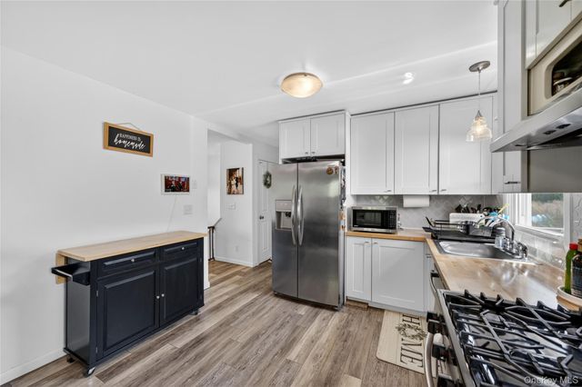 58 Farries Avenue, Florida, NY 10921