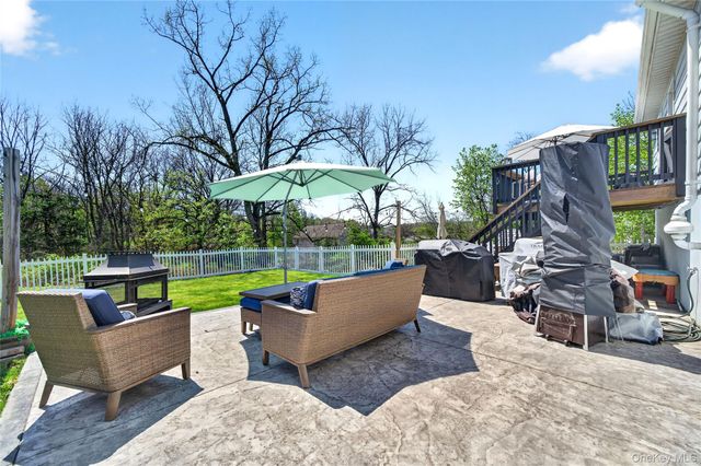 58 Farries Avenue, Florida, NY 10921
