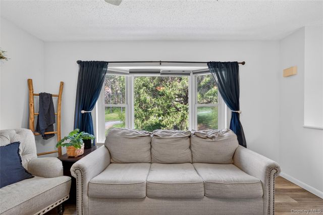 58 Farries Avenue, Florida, NY 10921