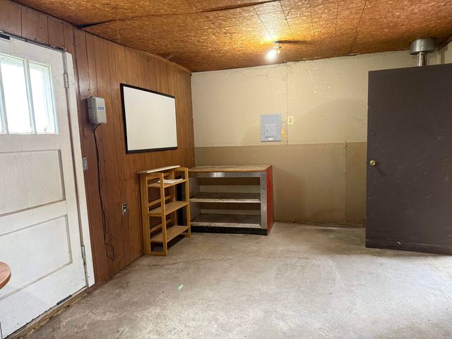 424 N Hodges Rd, Greenacres, WA 99016