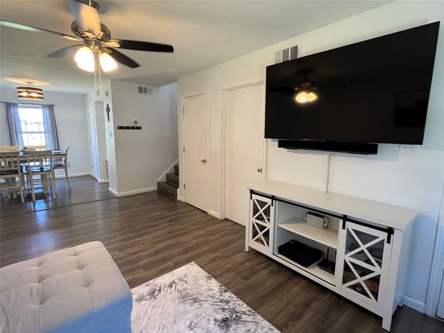 1412 E Highland Avenue, Comanche, TX 76442