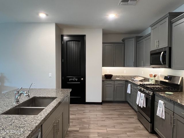 10605 W Catalina Drive, Avondale, AZ 85392