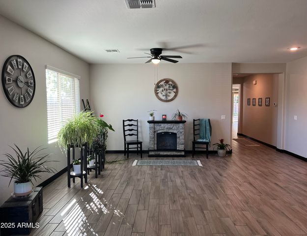 10605 W Catalina Drive, Avondale, AZ 85392