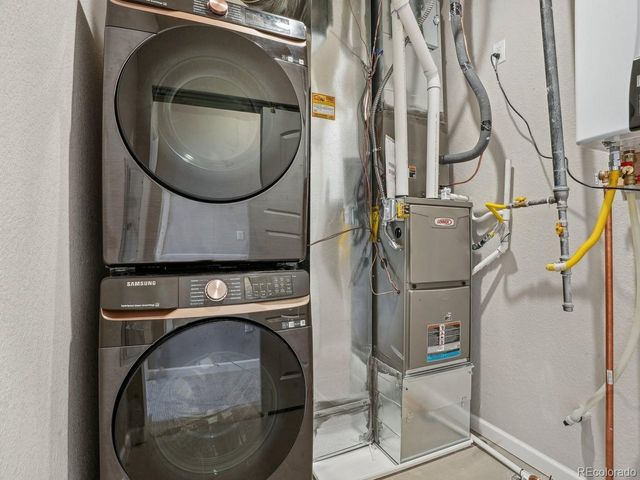6153 N Ceylon St 10-207, Denver, CO 80249