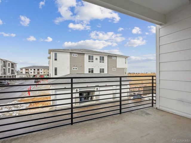 6153 N Ceylon St 10-207, Denver, CO 80249