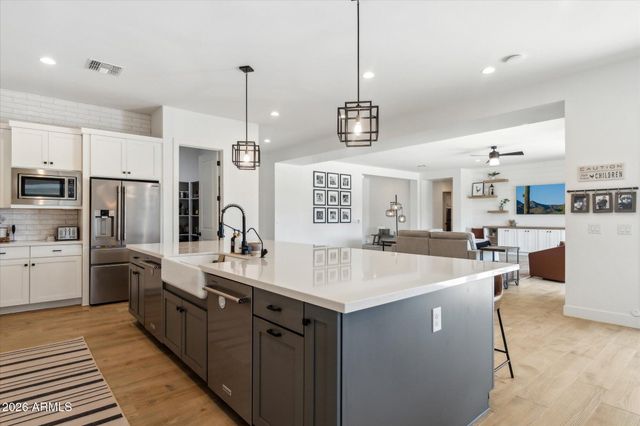 20717 E Pummelos Road, Queen Creek, AZ 85142
