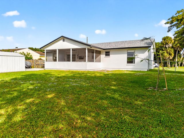 902 SW Dalton Avenue, Port St Lucie, FL 34953