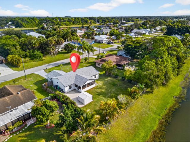 902 SW Dalton Avenue, Port St Lucie, FL 34953