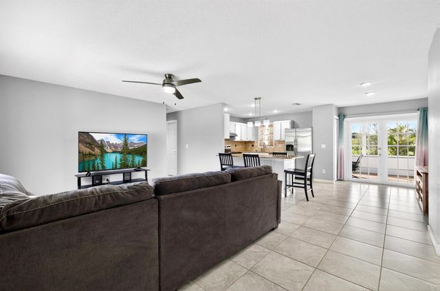 902 SW Dalton Avenue, Port St Lucie, FL 34953