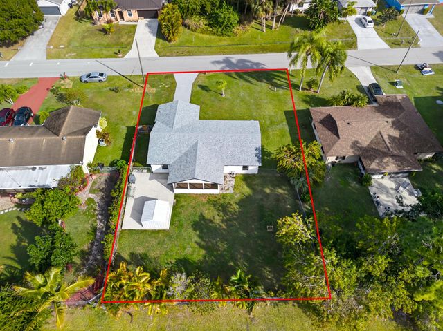 902 SW Dalton Avenue, Port St Lucie, FL 34953