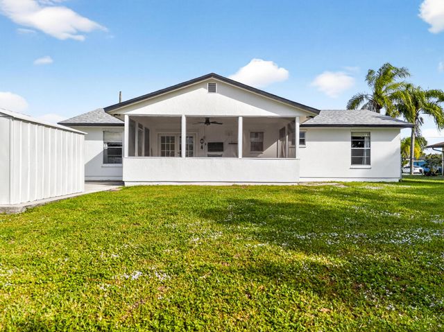 902 SW Dalton Avenue, Port St Lucie, FL 34953