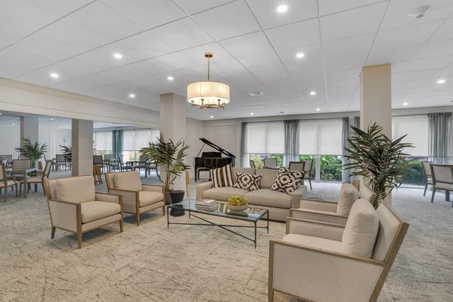 2295 S Ocean Boulevard 619, Palm Beach, FL 33480