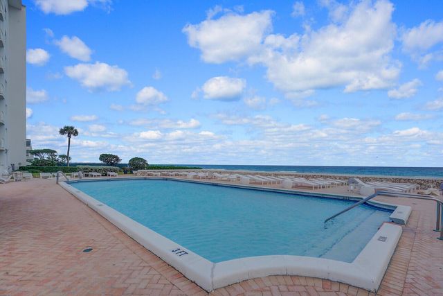 2295 S Ocean Boulevard 619, Palm Beach, FL 33480