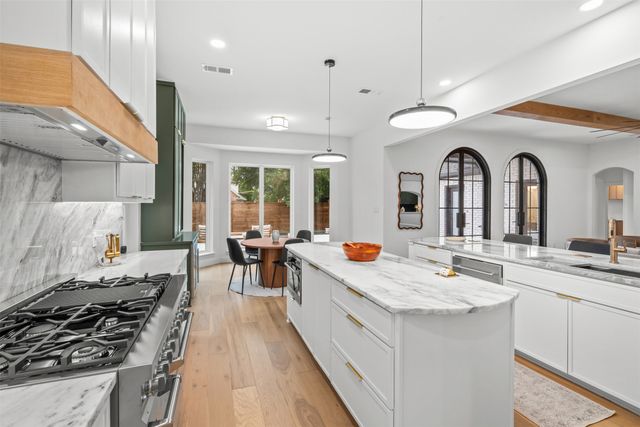 4736 Holly Tree Drive, Dallas, TX 75287
