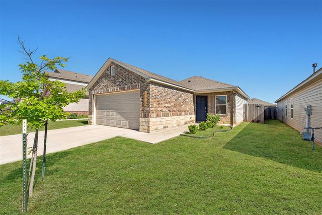 9517 NW 116th Court, Yukon, OK 73099