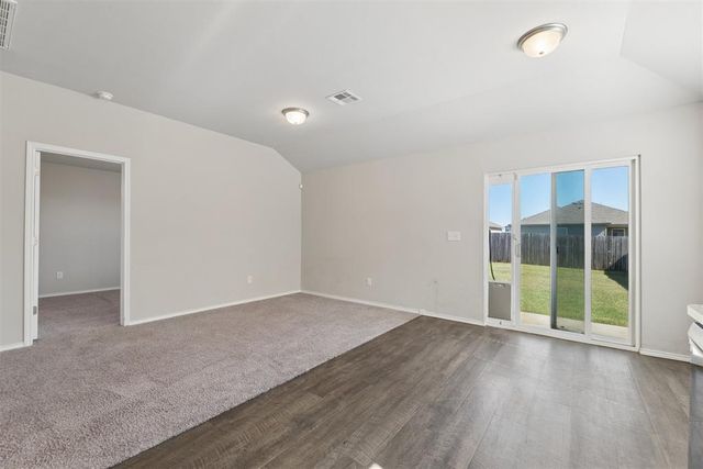 9517 NW 116th Court, Yukon, OK 73099