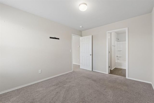 9517 NW 116th Court, Yukon, OK 73099