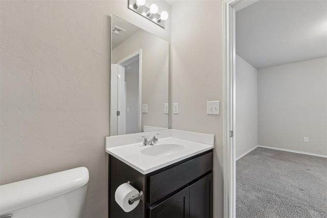 9517 NW 116th Court, Yukon, OK 73099