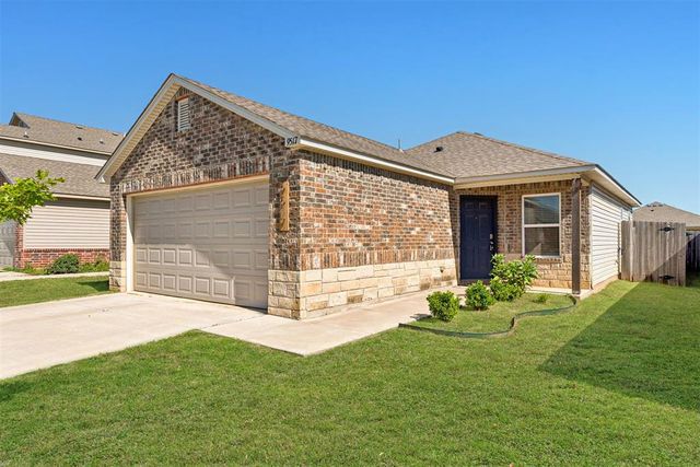9517 NW 116th Court, Yukon, OK 73099