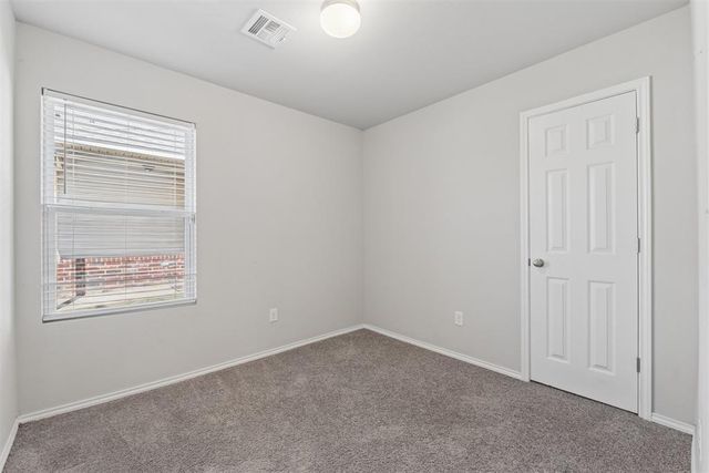 9517 NW 116th Court, Yukon, OK 73099
