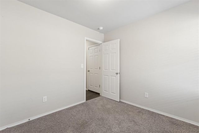9517 NW 116th Court, Yukon, OK 73099