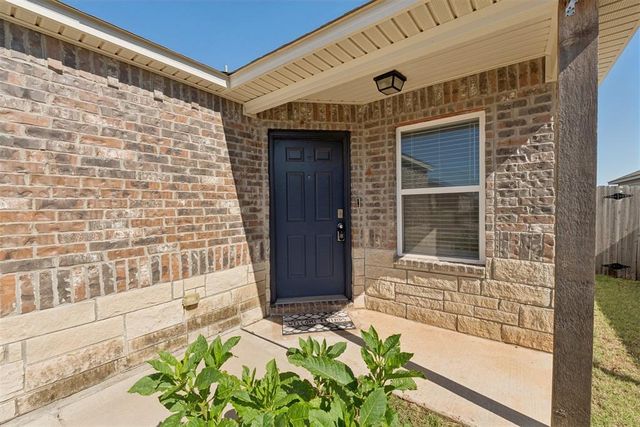 9517 NW 116th Court, Yukon, OK 73099